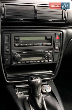 Седан Volkswagen Passat 2002 в 