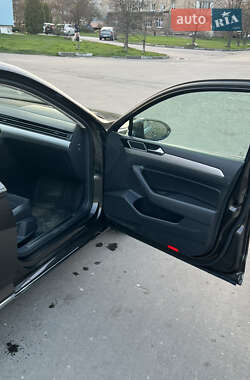 Универсал Volkswagen Passat 2017 в 