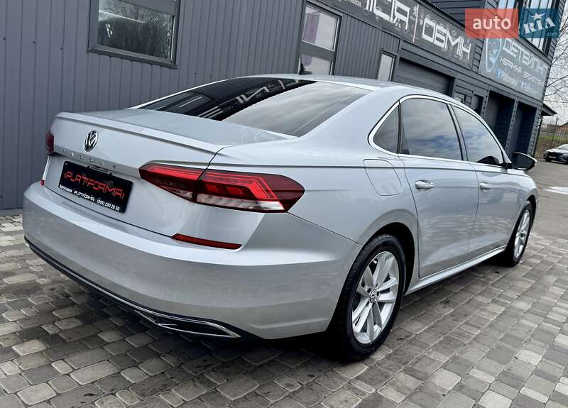 Седан Volkswagen Passat 2020 в Киеве