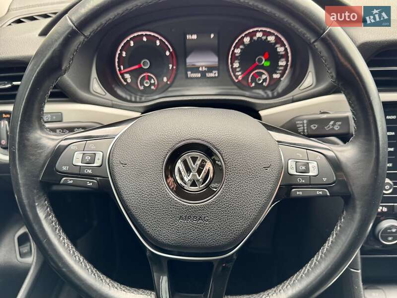 Седан Volkswagen Passat 2020 в Киеве