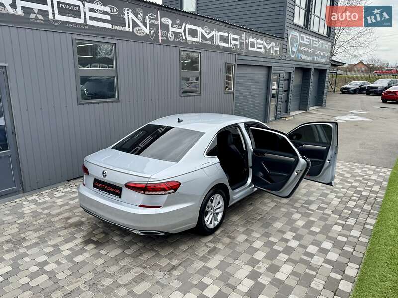 Седан Volkswagen Passat 2020 в Киеве