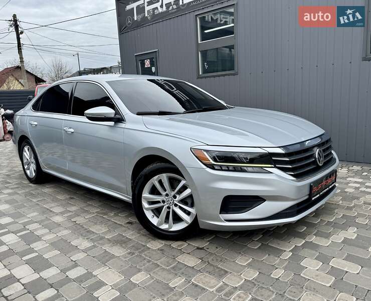Седан Volkswagen Passat 2020 в Киеве
