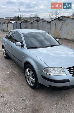 Седан Volkswagen Passat 2002 в 