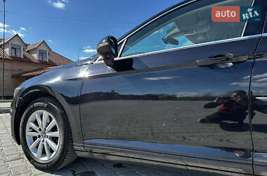 Універсал Volkswagen Passat 2019 в 