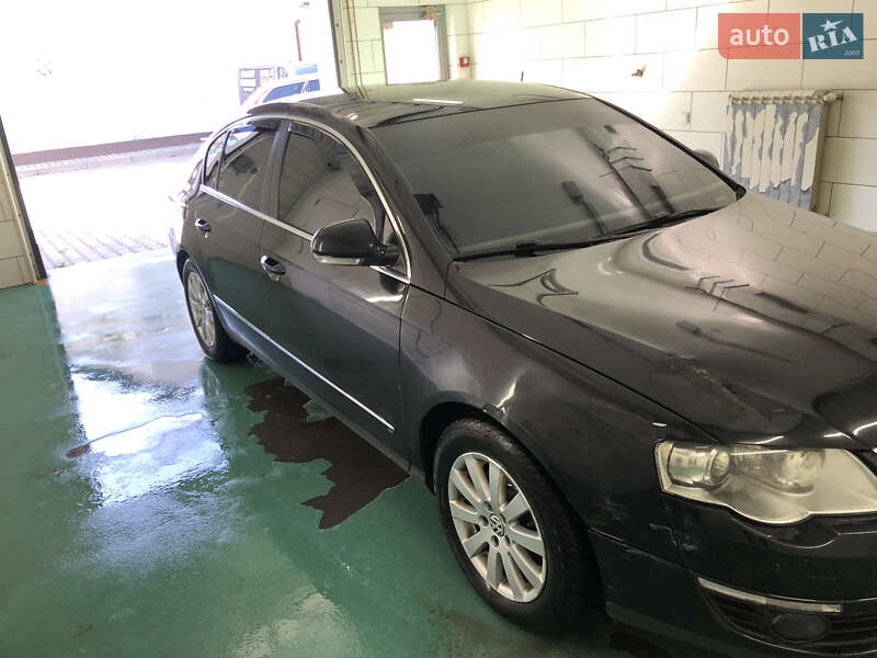 Седан Volkswagen Passat 2010 в Шептицькому