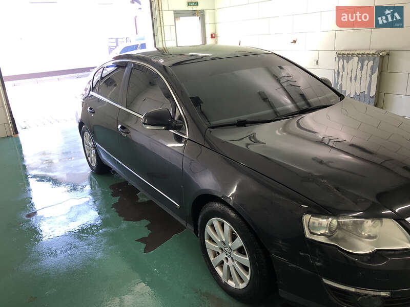 Седан Volkswagen Passat 2010 в Шептицькому
