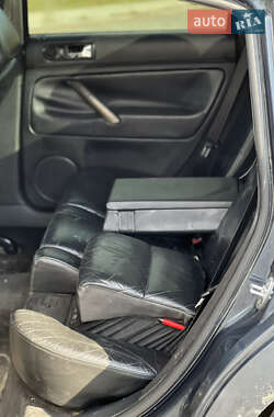 Седан Volkswagen Passat 2001 в 