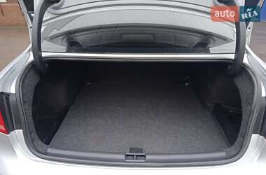 Седан Volkswagen Passat 2013 в 