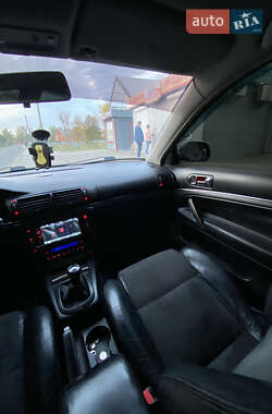 Седан Volkswagen Passat 2001 в 