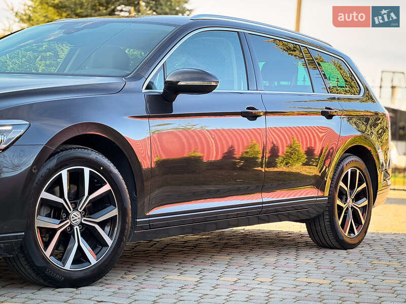 Универсал Volkswagen Passat 2020 в Дрогобыче