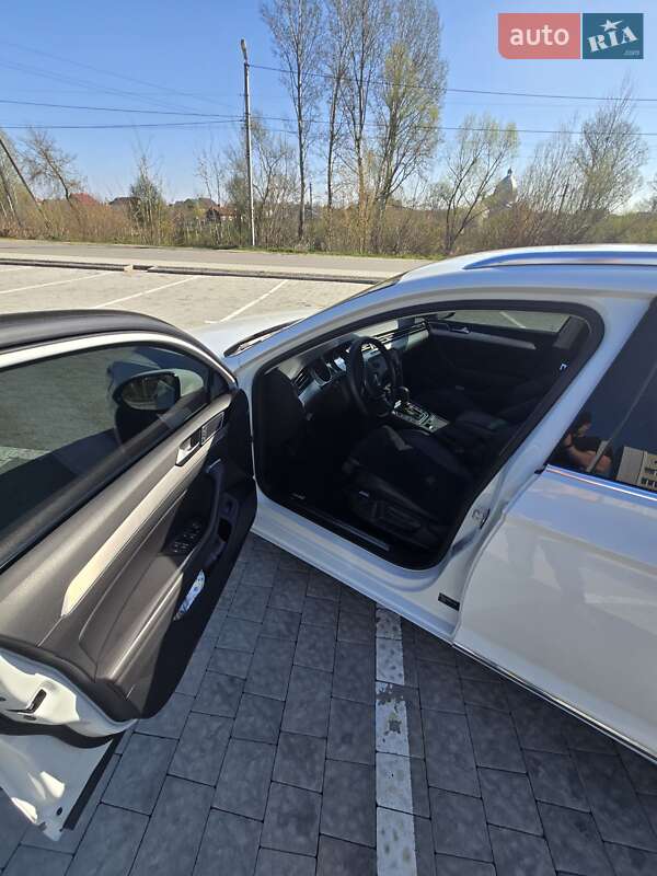 Універсал Volkswagen Passat 2018 в Львові фото 11 Універсал Volkswagen Passat 2018 в Львові