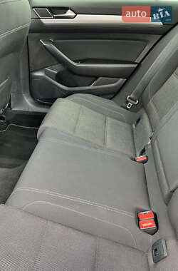 Седан Volkswagen Passat 2019 в 
