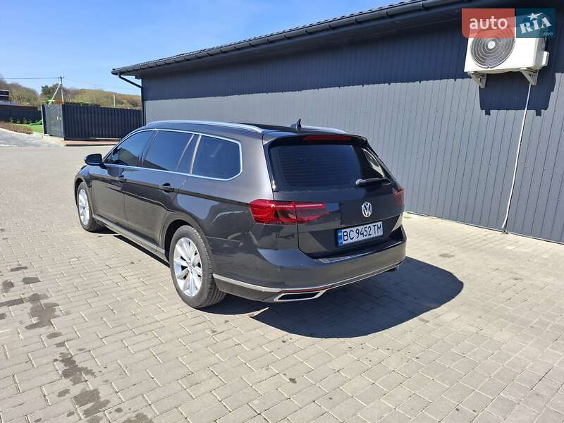 Универсал Volkswagen Passat 2020 в Львове
