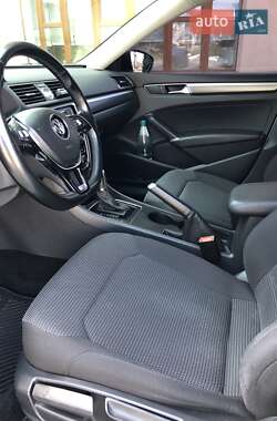 Седан Volkswagen Passat 2016 в 