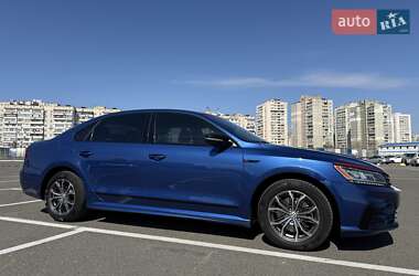 Седан Volkswagen Passat 2017 в 