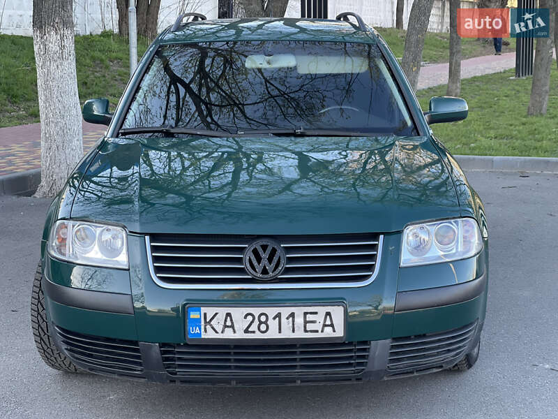 Універсал Volkswagen Passat 2002 в Києві