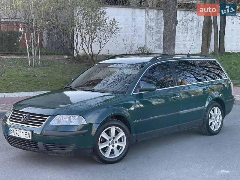 Універсал Volkswagen Passat 2002 в Києві