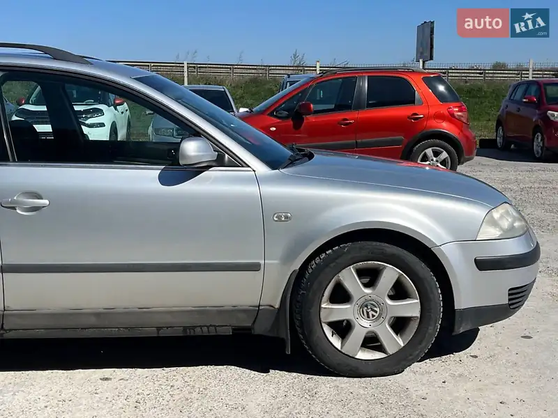 Універсал Volkswagen Passat 2001 в 