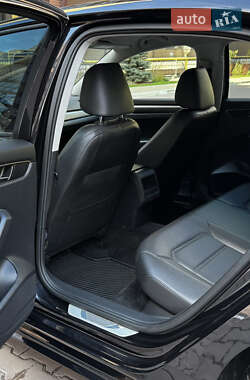 Седан Volkswagen Passat 2017 в 