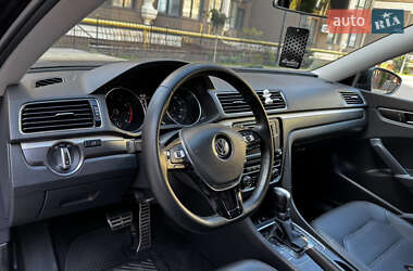 Седан Volkswagen Passat 2017 в 