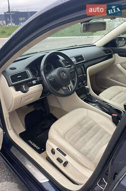 Седан Volkswagen Passat 2014 в 