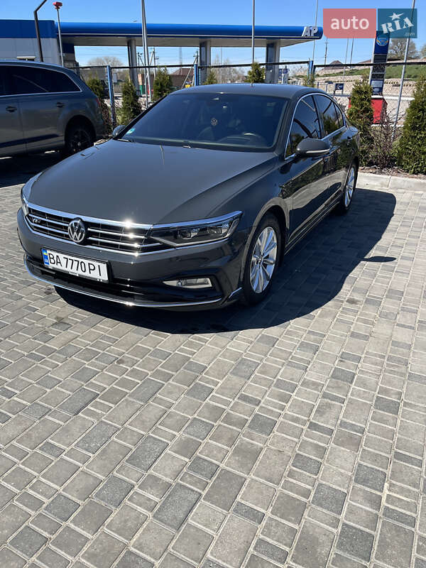 Volkswagen Passat 2020