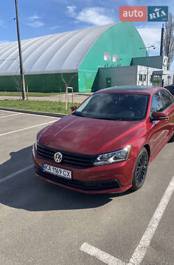 Седан Volkswagen Passat 2016 в 