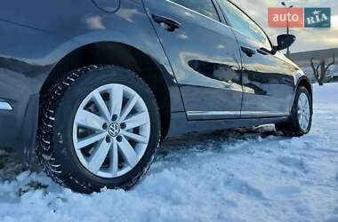 Volkswagen Passat 2011 Volkswagen Passat 2011