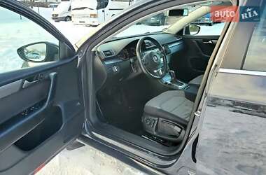 Універсал Volkswagen Passat 2011 в 