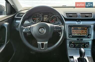 Універсал Volkswagen Passat 2011 в 