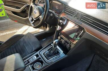 Седан Volkswagen Passat 2018 в 