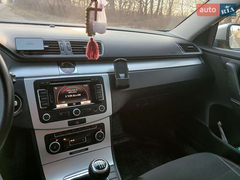 Универсал Volkswagen Passat 2011 в Бродах