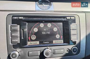 Універсал Volkswagen Passat 2012 в 