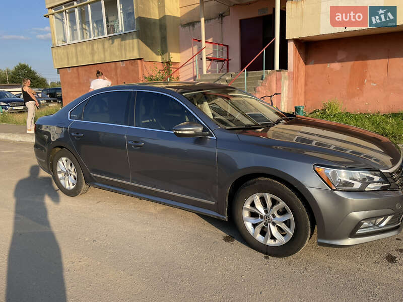 Седан Volkswagen Passat 2016 в Яворове