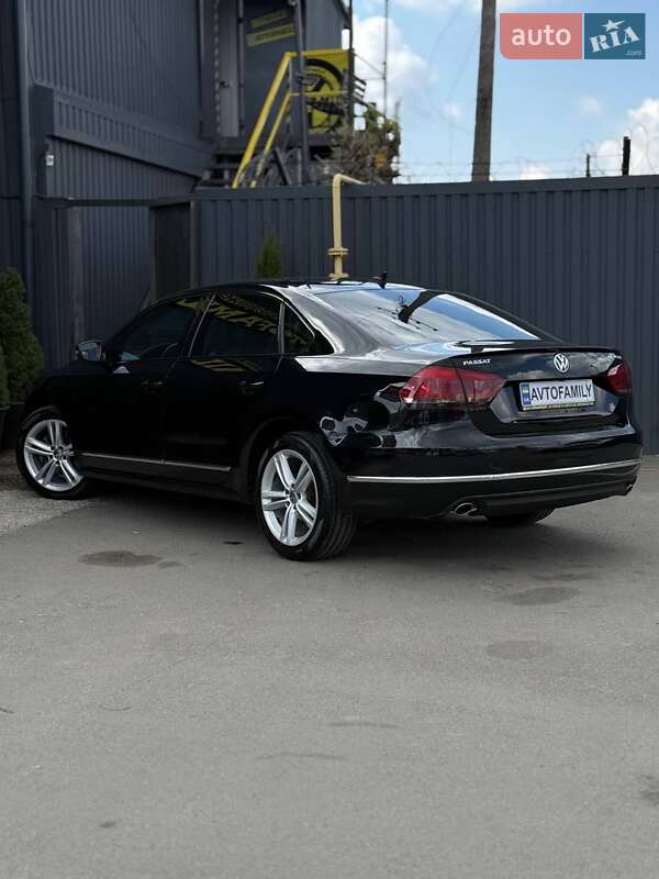 Седан Volkswagen Passat 2013 в Дніпрі