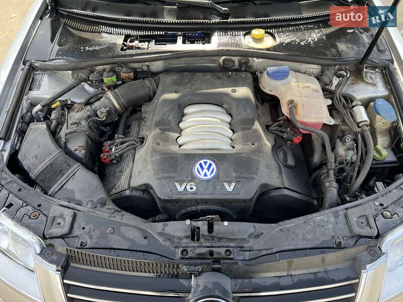 Универсал Volkswagen Passat 2001 в Запорожье