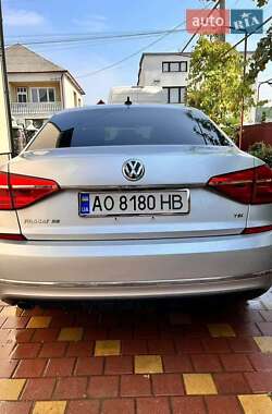 Седан Volkswagen Passat 2015 в 