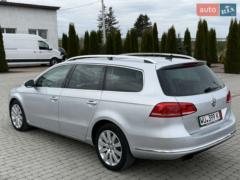 Универсал Volkswagen Passat 2011 в Староконстантинове