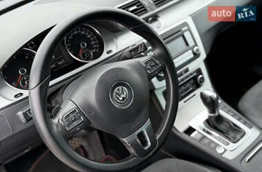 Универсал Volkswagen Passat 2011 в 