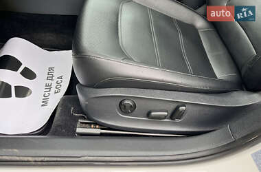 Седан Volkswagen Passat 2013 в 