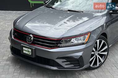 Седан Volkswagen Passat 2018 в 
