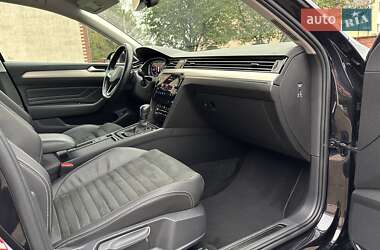 Седан Volkswagen Passat 2021 в 