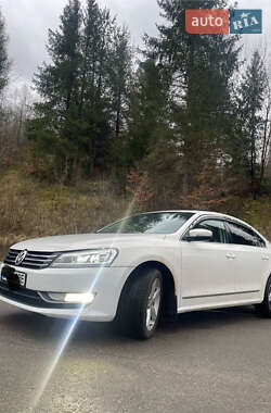Седан Volkswagen Passat 2013 в Стрые
