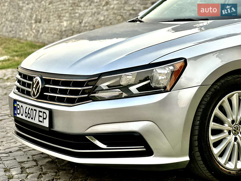 Седан Volkswagen Passat 2016 в Каменец-Подольском