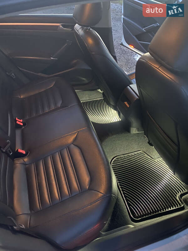 Седан Volkswagen Passat 2016 в Кривом Роге фото 10 Седан Volkswagen Passat 2016 в Кривом Роге