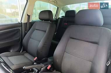 Седан Volkswagen Passat 2002 в 