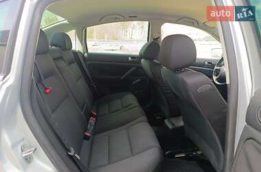 Седан Volkswagen Passat 2002 в 