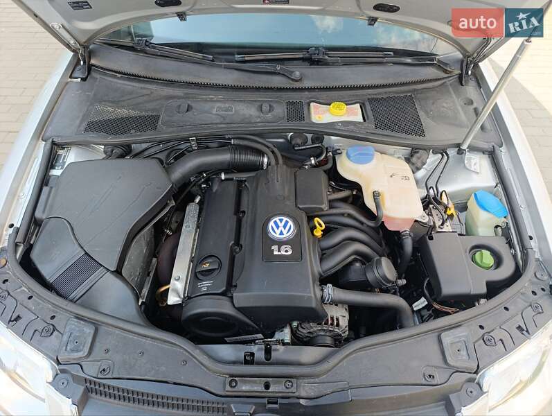 Седан Volkswagen Passat 2002 в Полтаві