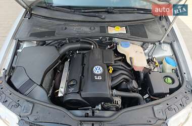 Седан Volkswagen Passat 2002 в 
