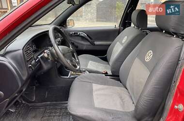 Седан Volkswagen Passat 1993 в 